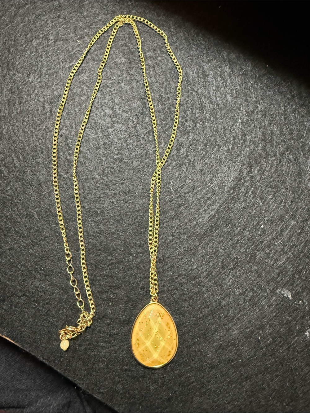 Avon Shining Star Necklace & Pendant